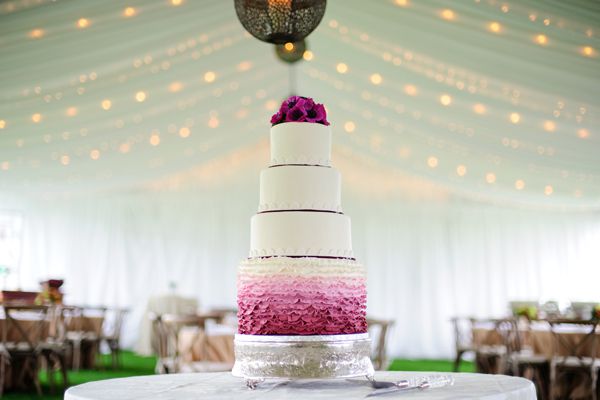 southern-wedding-ombre-cake.jpg