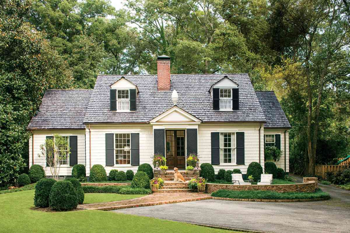Charming Cottage Curb Appeal