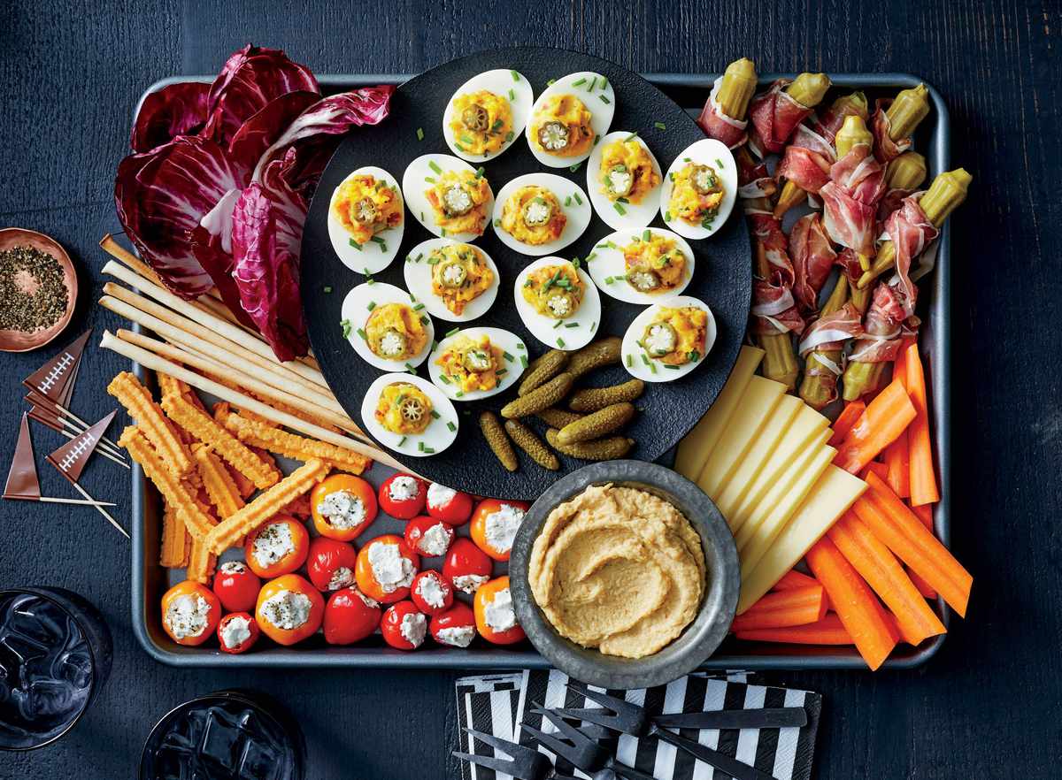 67 Easy Thanksgiving Appetizers to Warm Up Your Appetite | Southern Living