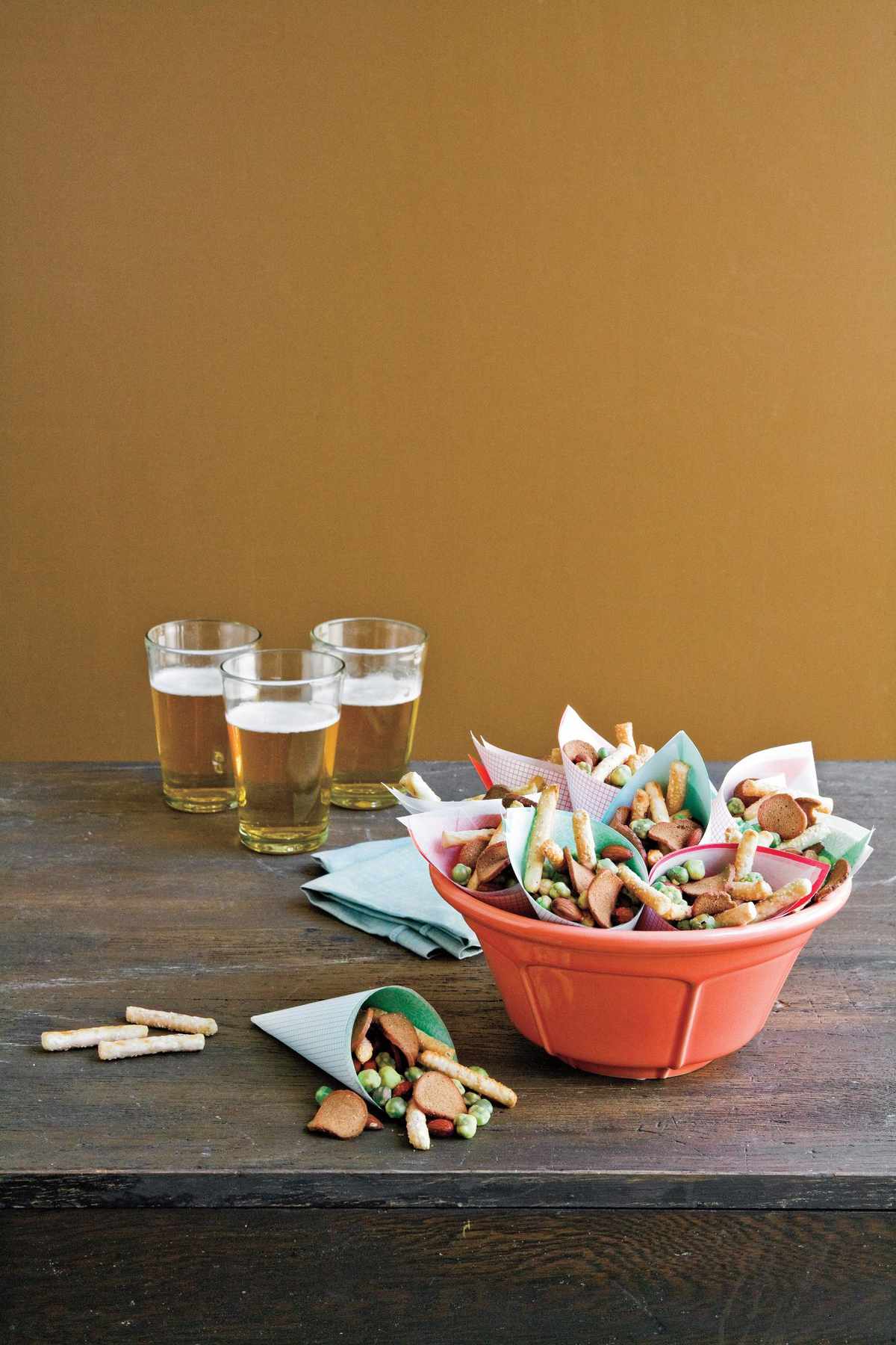 Golden Globe Appetizers Easy Party Snack Mix