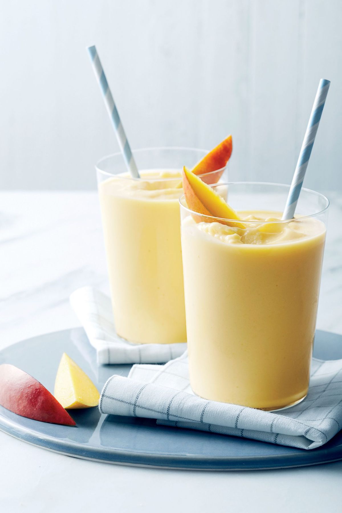 Mango-Buttermilk Shakes
