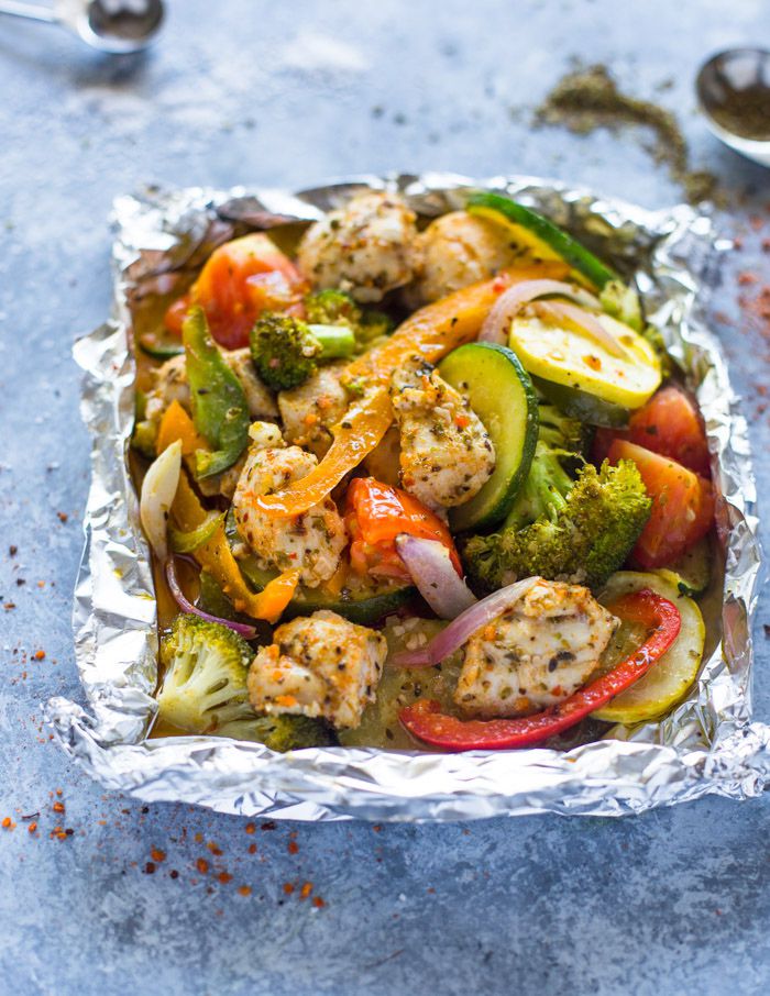 Easy Baked Italian Chicken and Veggie Foil Packets