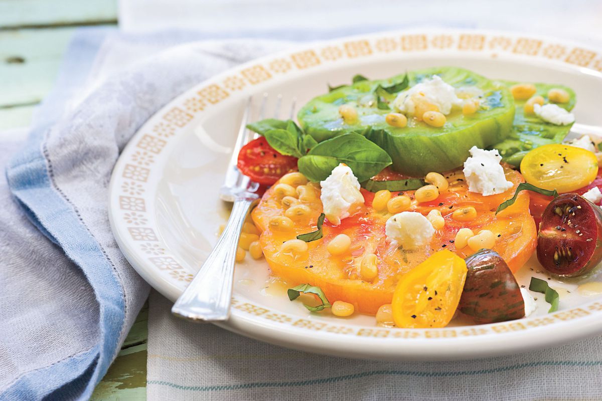 Healthy Food Recipe: Heirloom Tomato Salad With Fresh Lady Peas