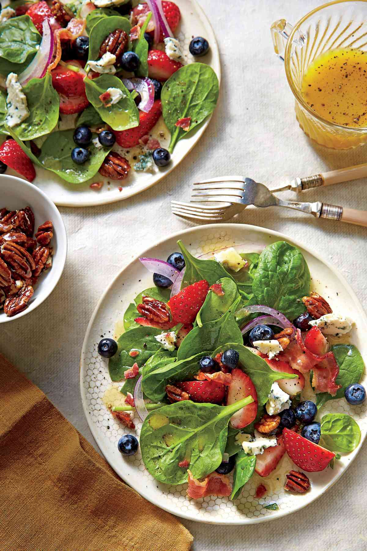 Spinach Salad with Honey Dressing and Honeyed Pecans