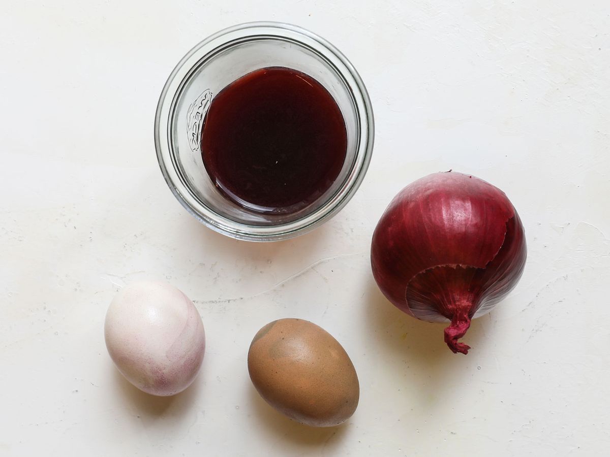 Red Onion Easter Egg Dye