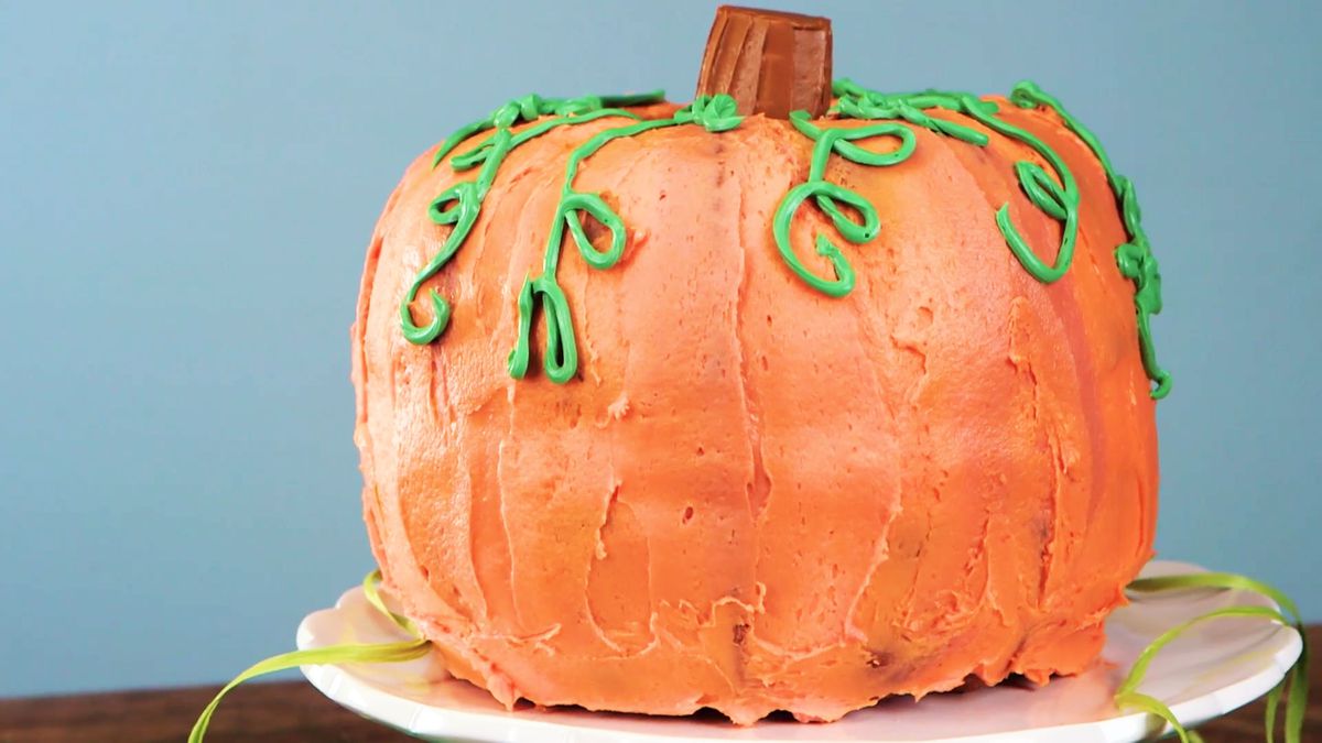 Festive Pumpkin Cake