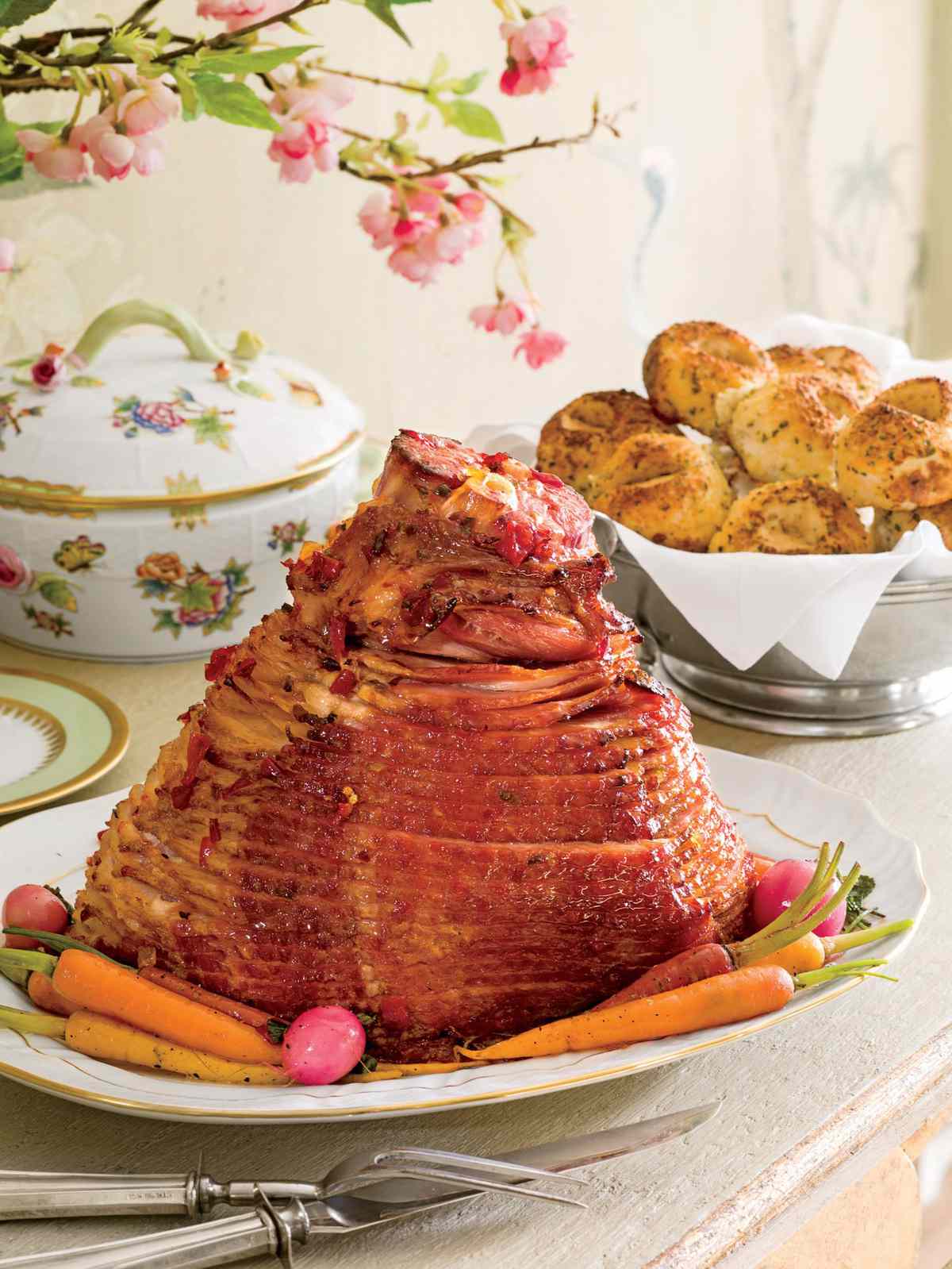 Glazed Spiral-Cut Holiday Ham