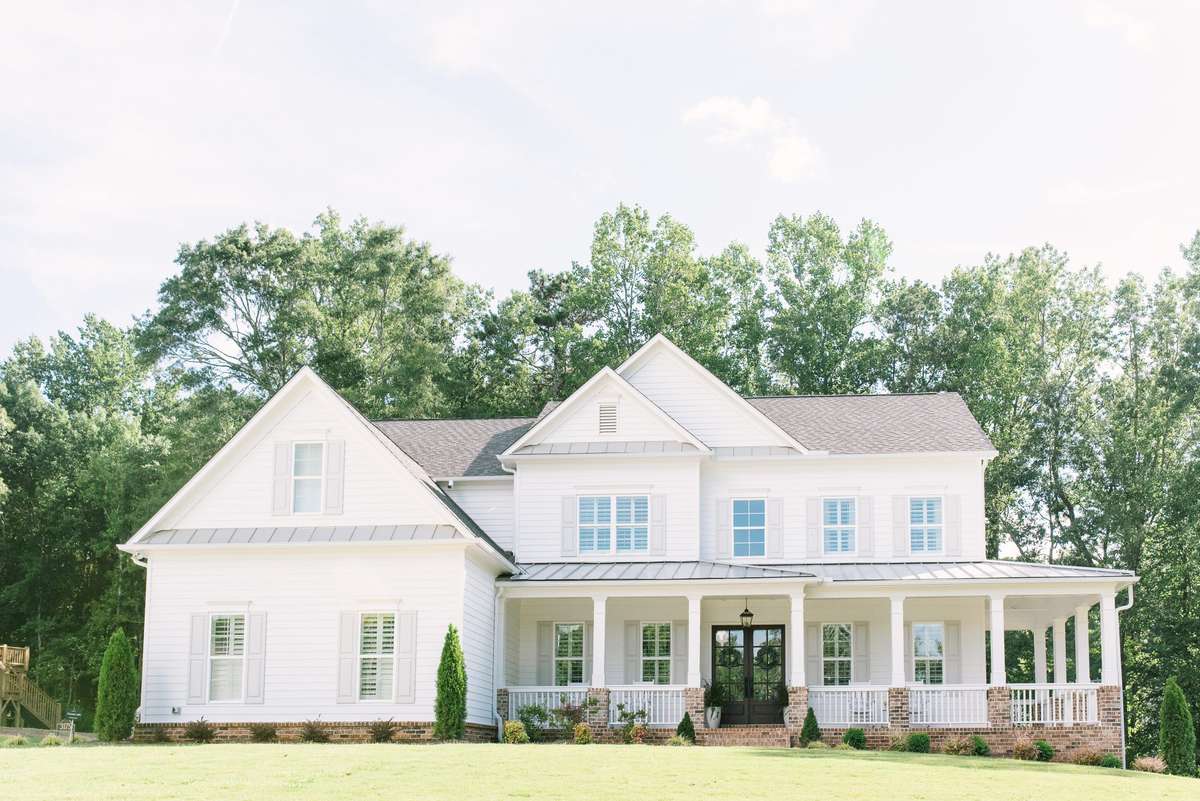 The Best Exterior Paint Colors For Farmhouses Southern Living