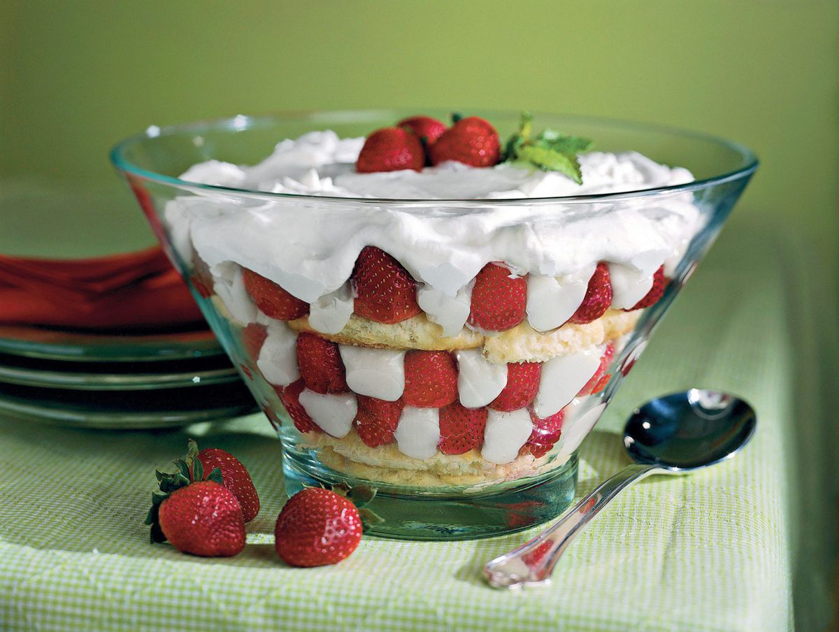 Strawberry Sugar Biscuit Trifle