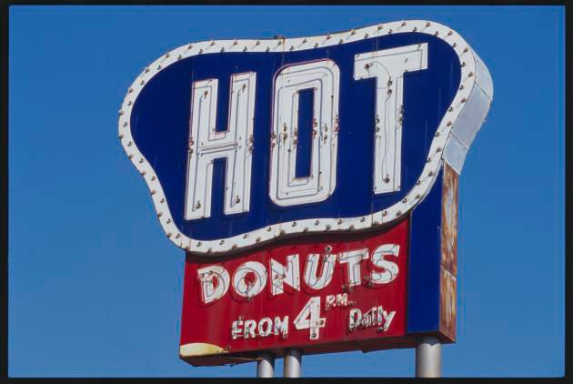 Southern Maid Hot Donut Sign