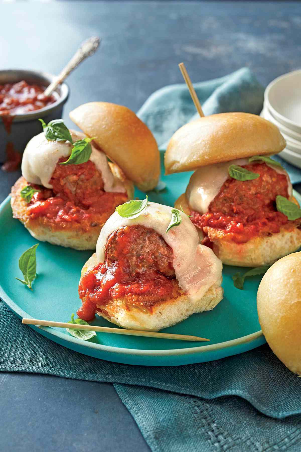 Meatball Sliders with Tomato Sauce