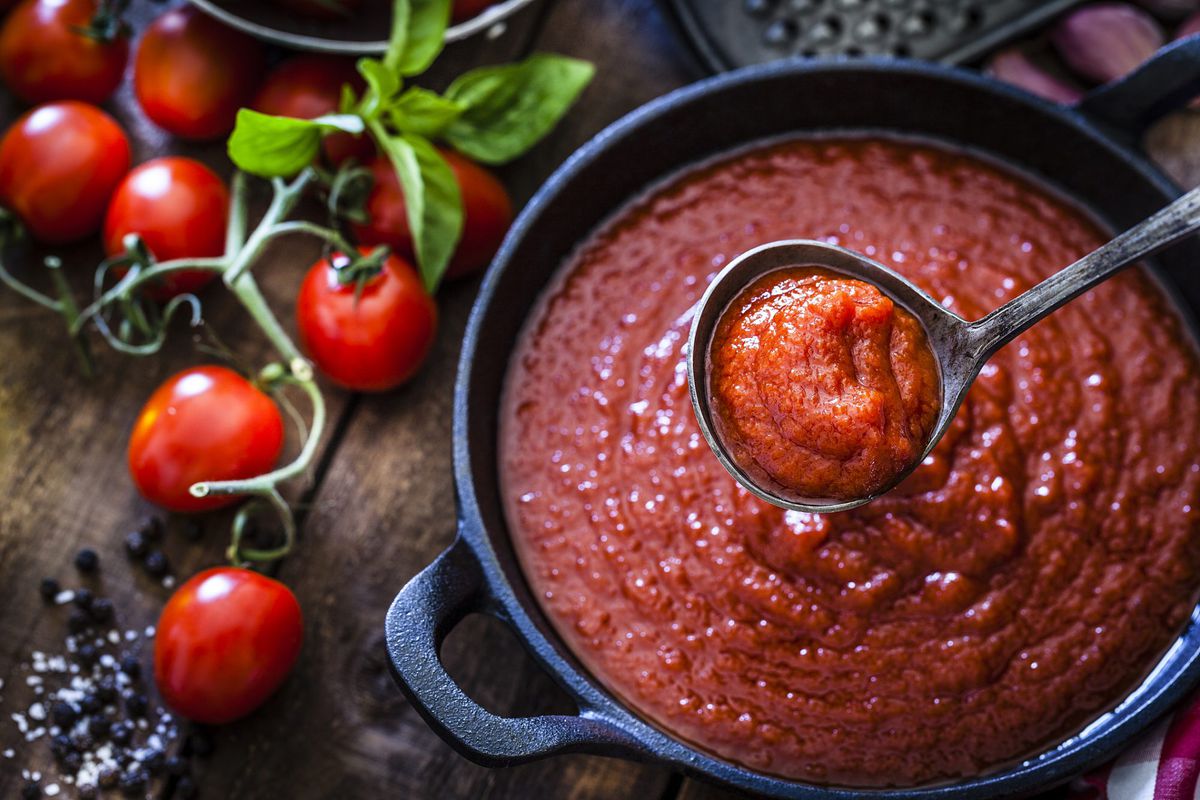 Basic Homemade Tomato Sauce