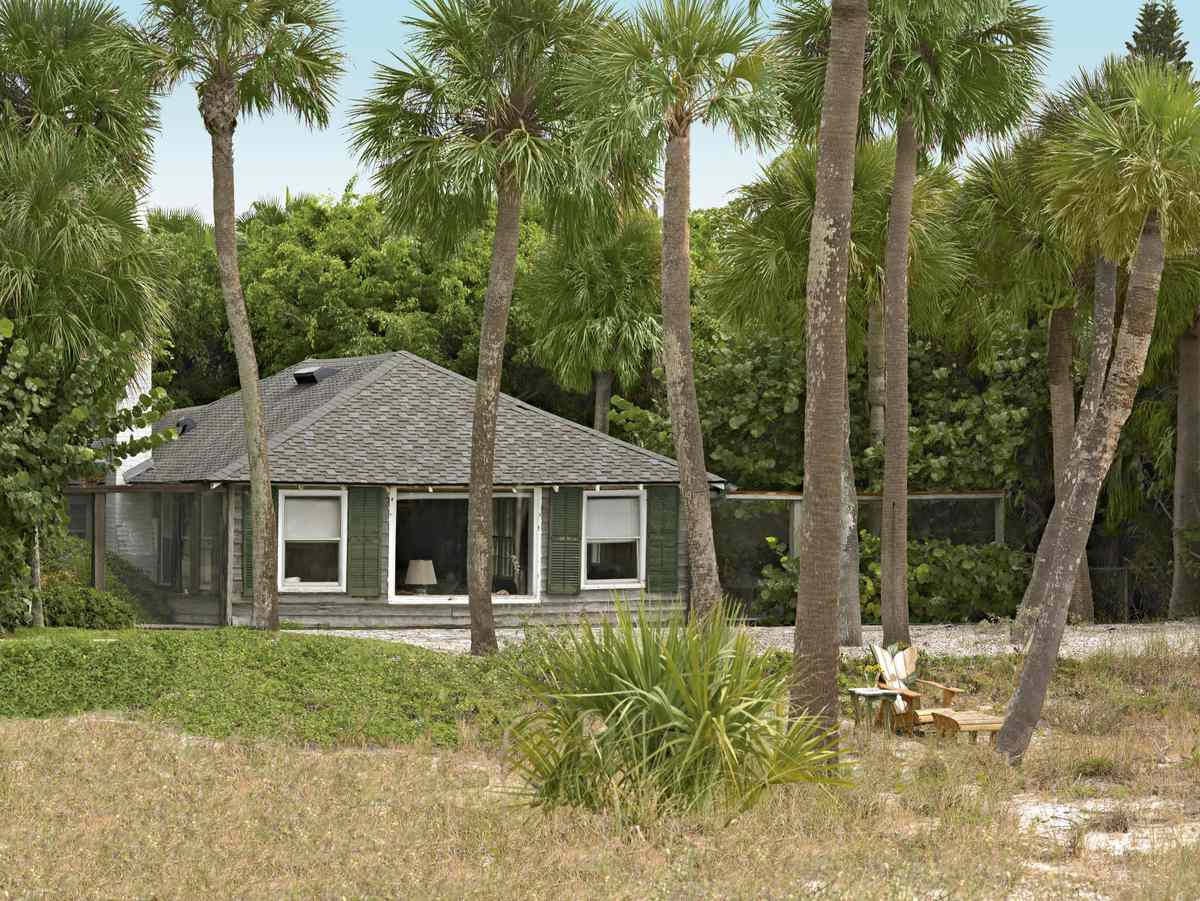 6. Rustic Clearwater, Florida, Cottage