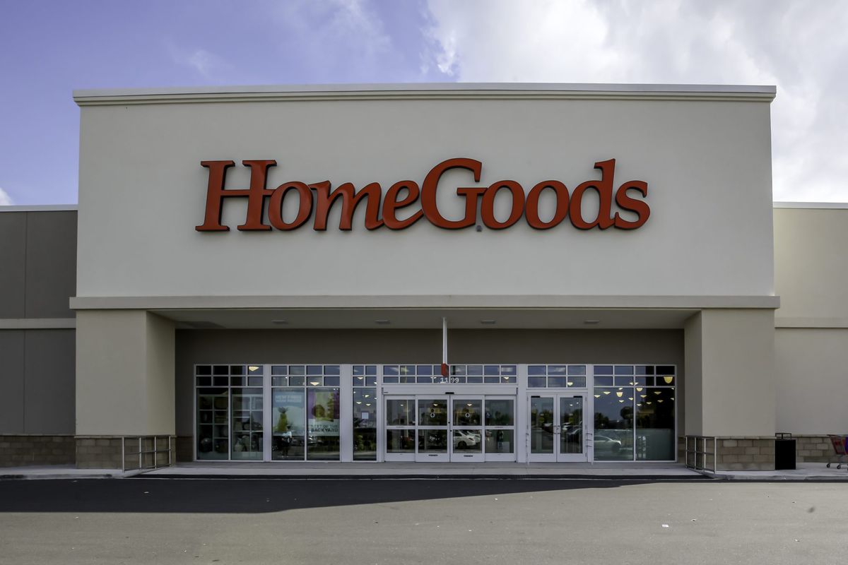 HomeGoods storefront in Tampa, Florida, USA.
