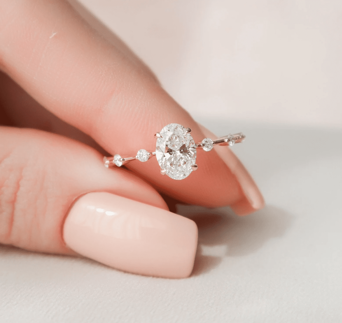 FUYY Rotating Ring Delicate Diamond Ring Opening Design Wedding Ring Ring Woman 