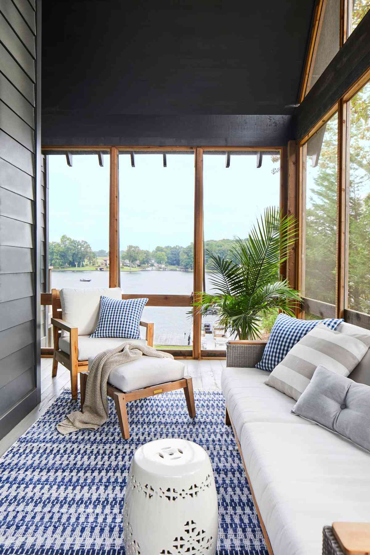 Screened Porch in Lake House