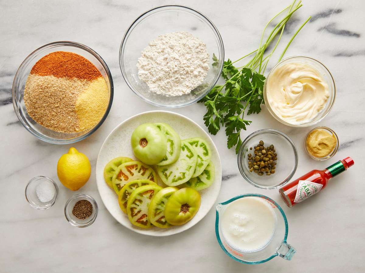 ingredients for air fryer fried green tomatoes