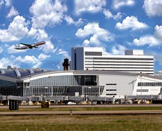 America's Best and Worst Airports 2008