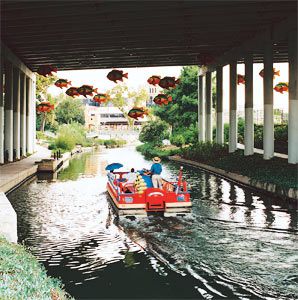 San Antonio, River Walk, Texas, canal