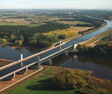 World's Strangest Bridges: Magdeburg Water Bridge, Germany