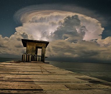 Storm Photos Around the World: Borneo