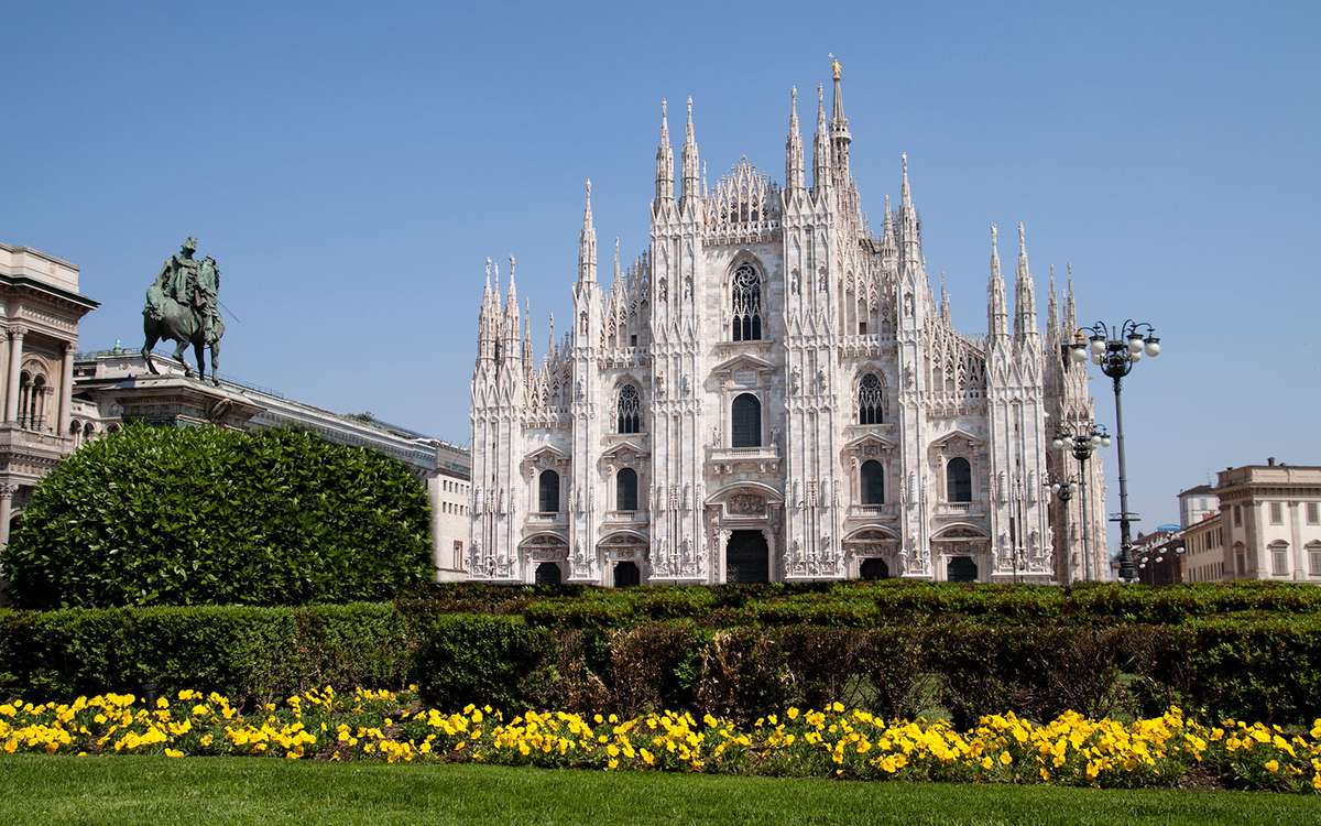 ATTRACTIONS0615-milan-cathedral.jpg