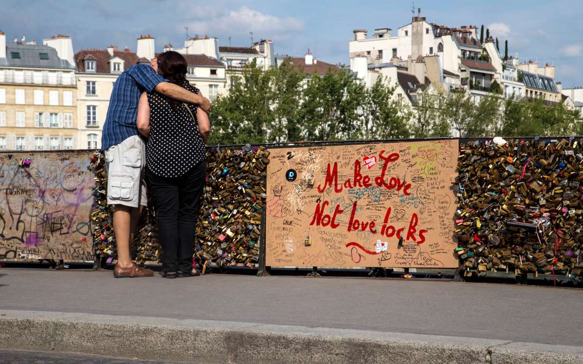 In Photos: Paris&rsquo; Love Locks