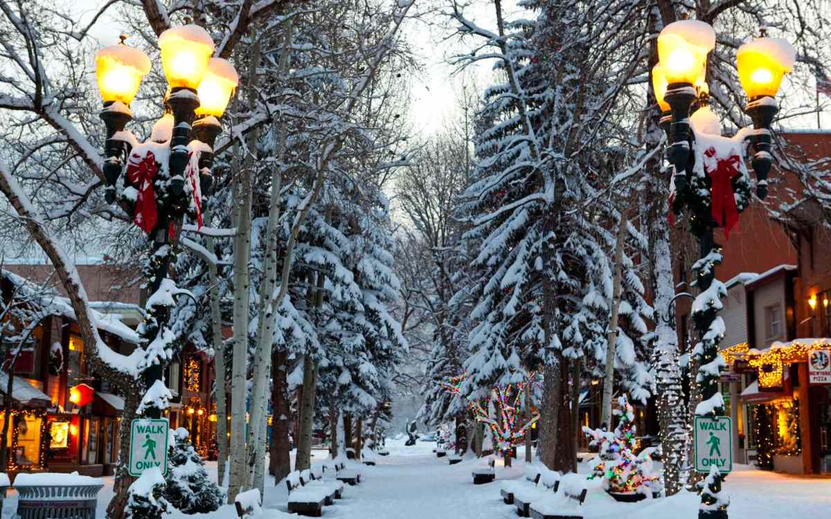 America’s Best Towns for the Holidays: Aspen, CO