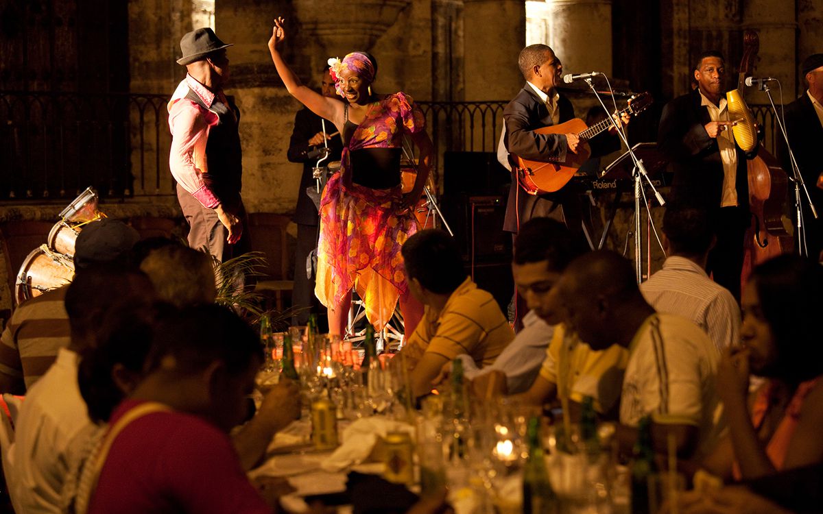 Salsa dancers at Plaza de la Catedral in Old Havana.
