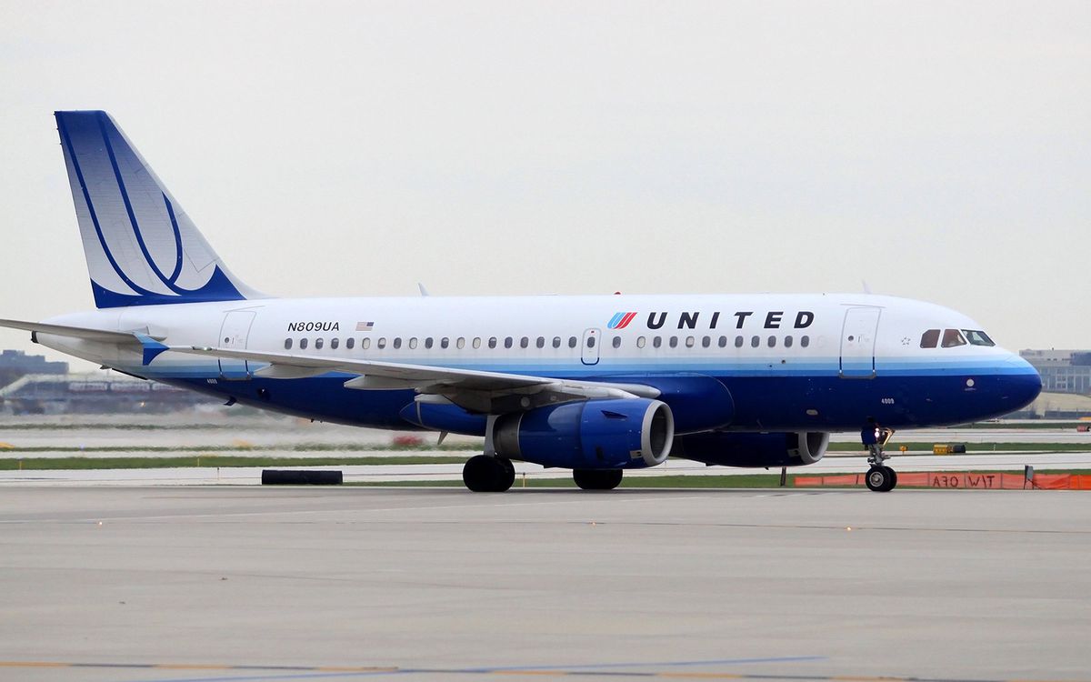 United Airlines adds no-frills Basic Economy