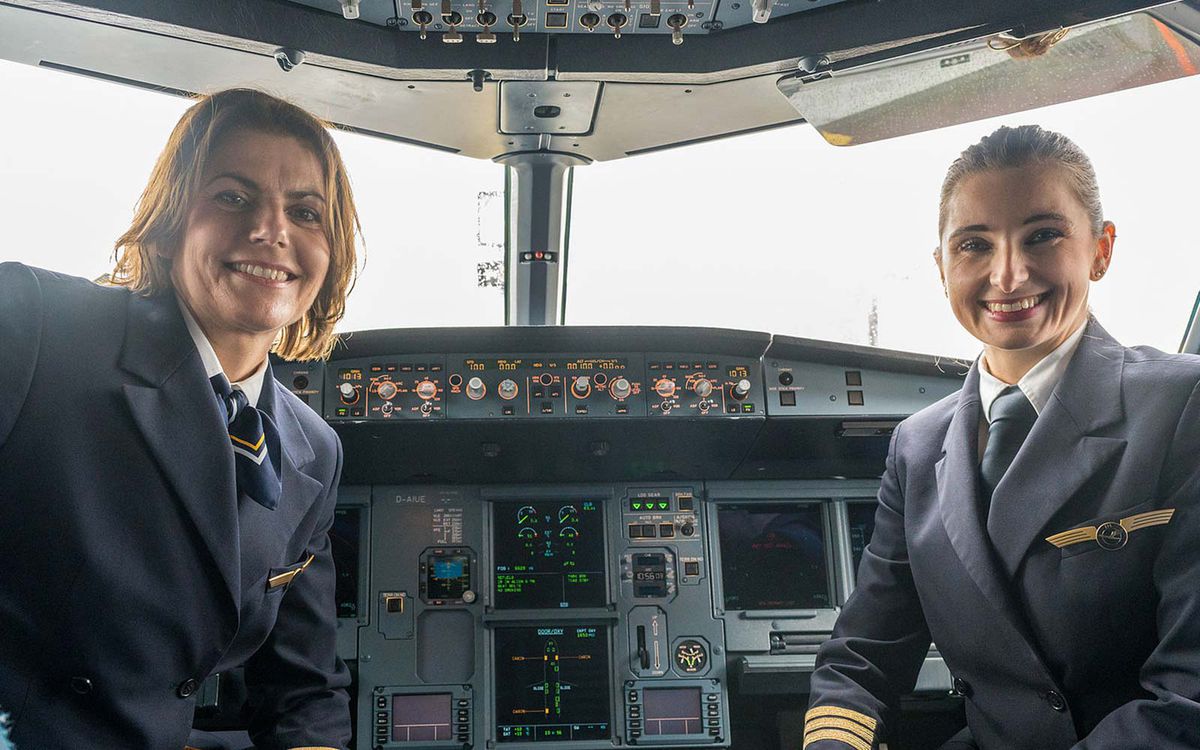 Lufthansa all women crews
