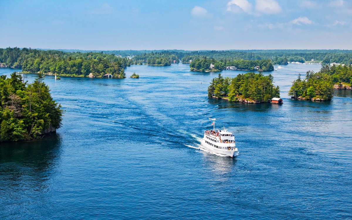 A Guide to Vacationing on the Thousand Islands