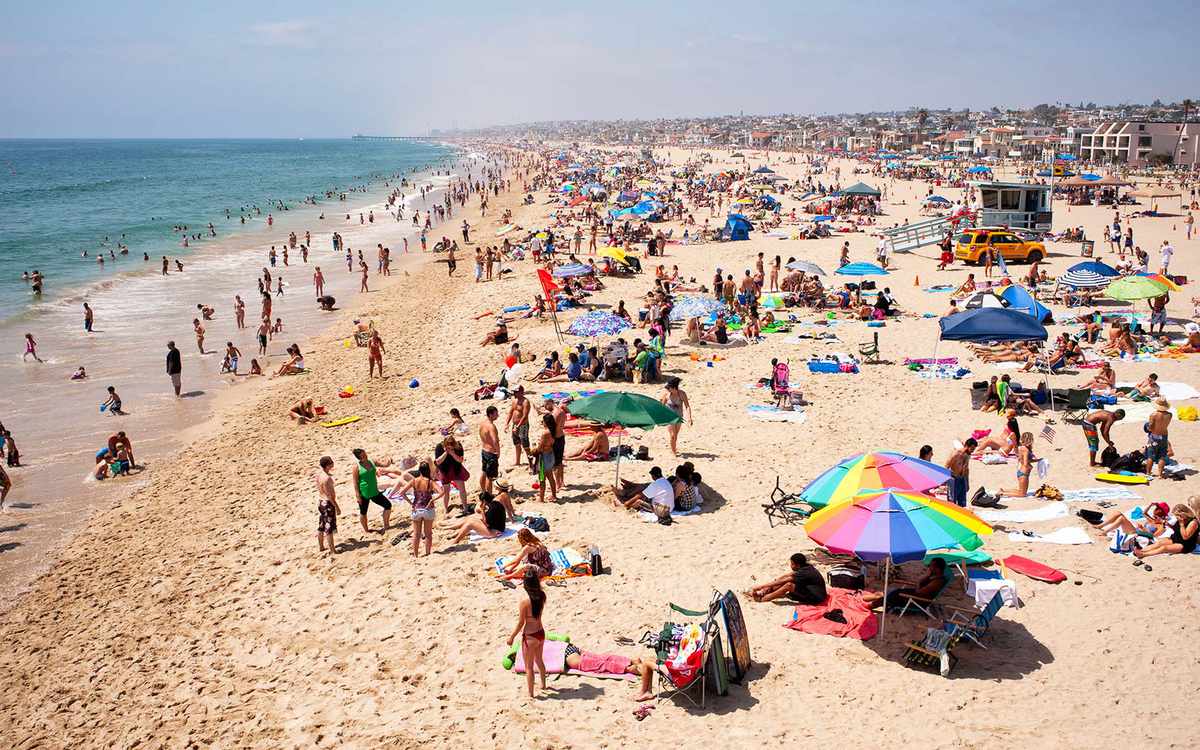 Hermosa Beach Is the California Town to Visit on July 4th | Travel + Leisure