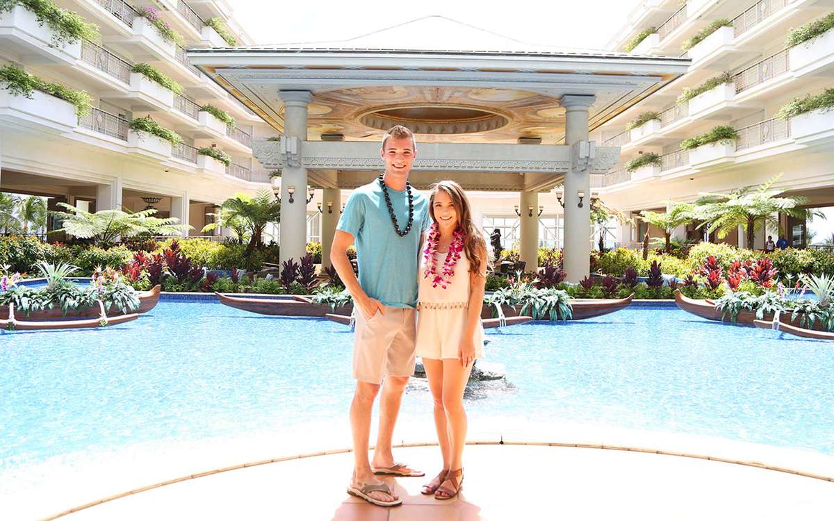 Tinder Couple First Date Maui Hawaii Grand Wailea Resort