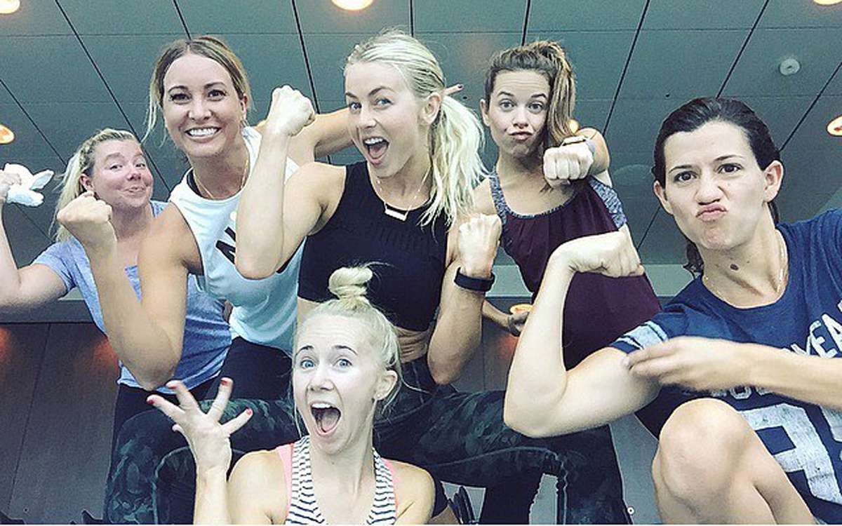 Julianne Hough working out with her friends