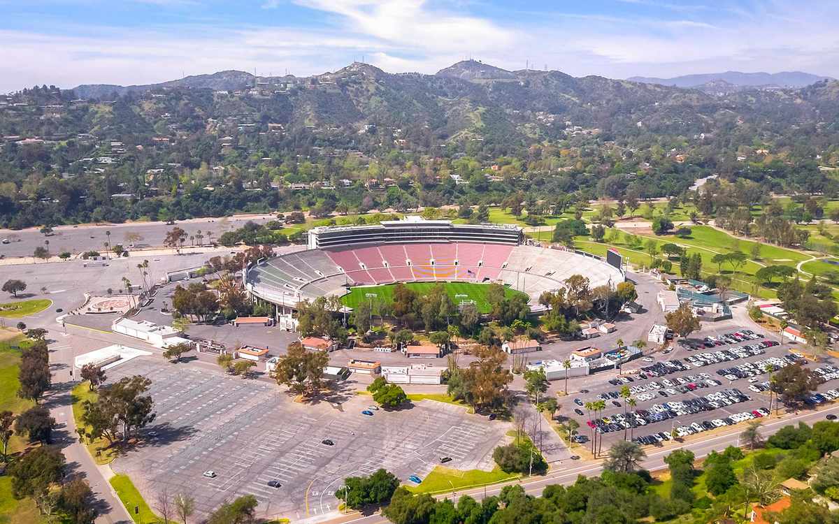 rose bowl football stadium los angeles california sports