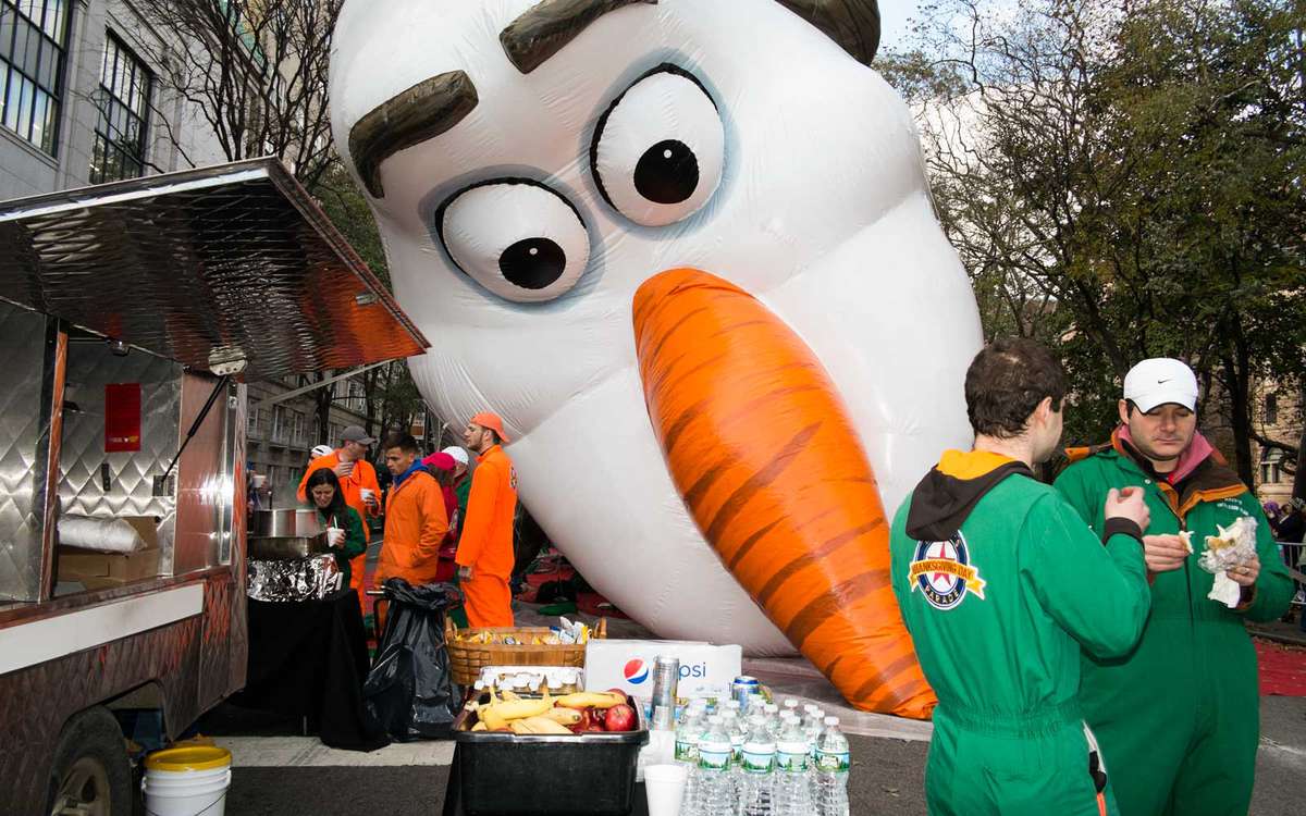 Macy's Thanksgiving Day Parade Balloon Inflation