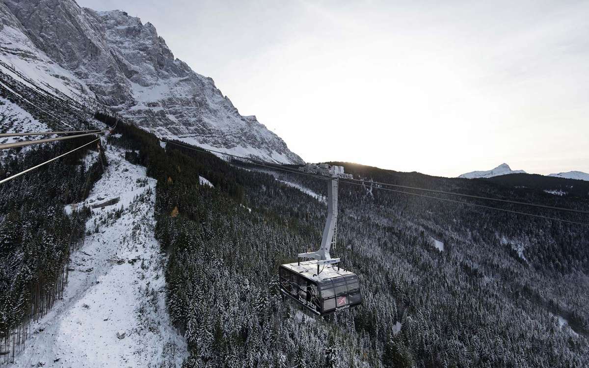 Seilbahn Zugspitze Bavaria Winter Ski Tramway Germany