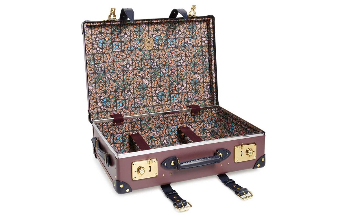 Globetrotter rolling suitcase