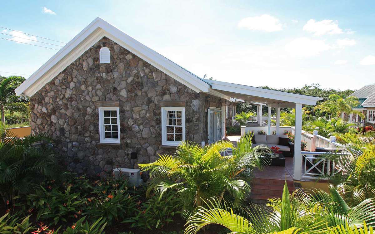 Romantic Villa with Plunge Pool &ndash; Charlestown, Nevis