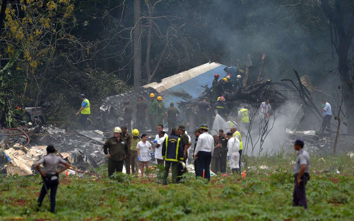 Picture taken at the scene of the accident after a Cubana de Aviacion aircraft crashed after taking off from Havana's Jose Marti airport on May 18, 2018.