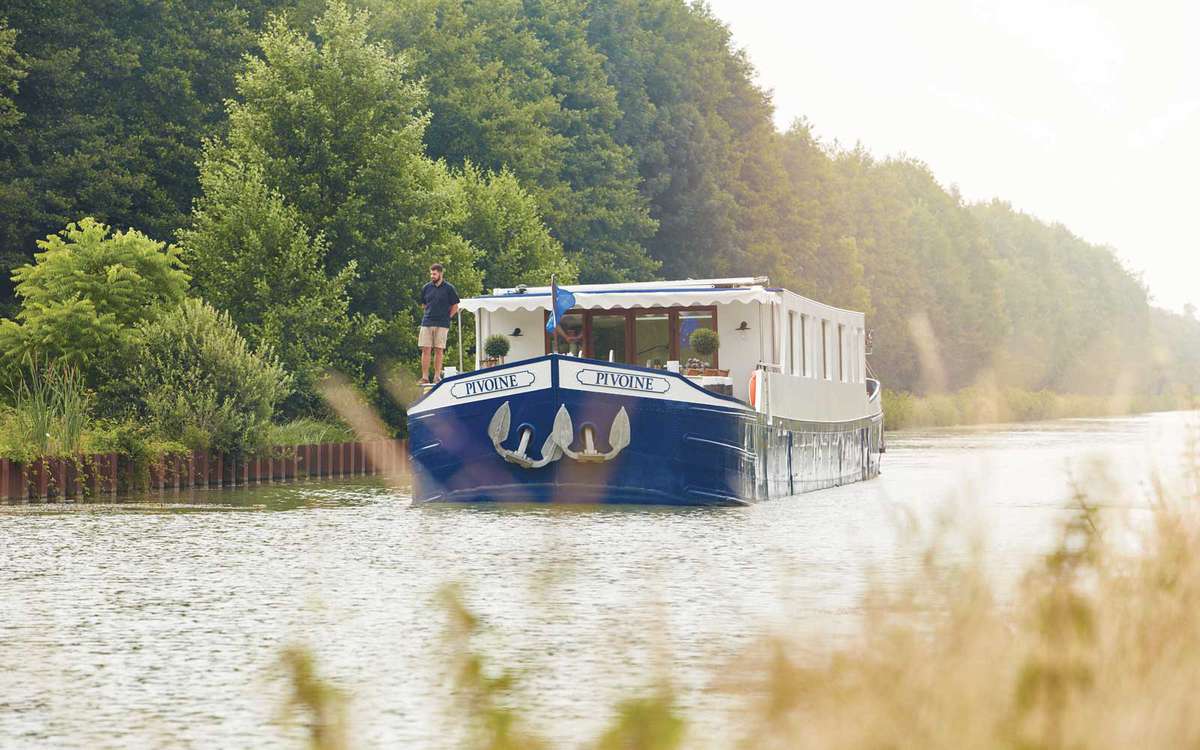 Belmond Afloat on the river