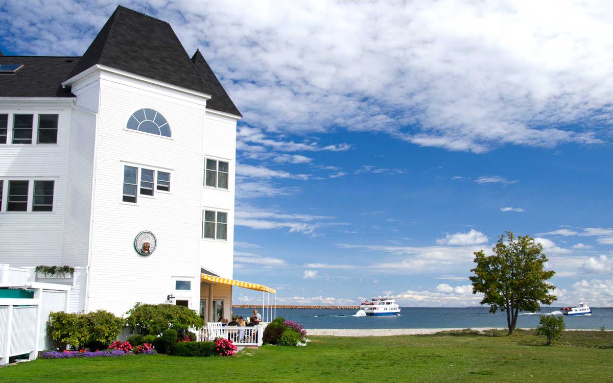 Exterior of the Hotel iroquois, on Mackinac Island