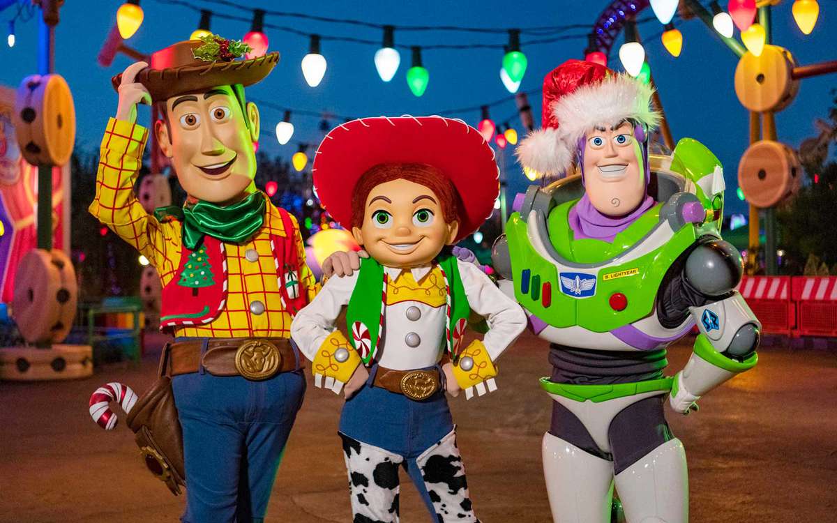 Characters at Toy Story Land dressed up for Christmas