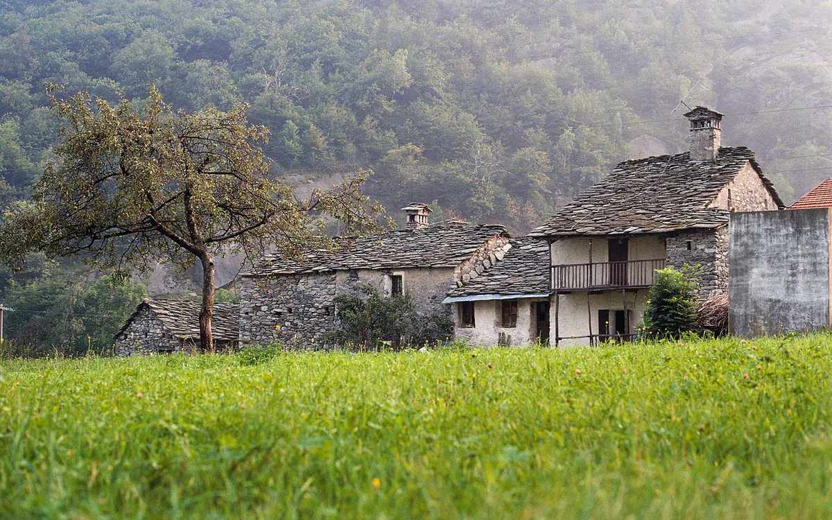Locana, Rosone hamlet, Orco Valley, Gran Paradiso National Park, Piedmont, Italy.