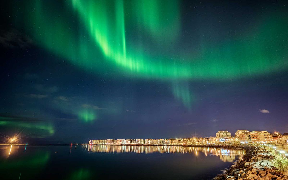 Best Places to See the Northern Lights: Package Tours