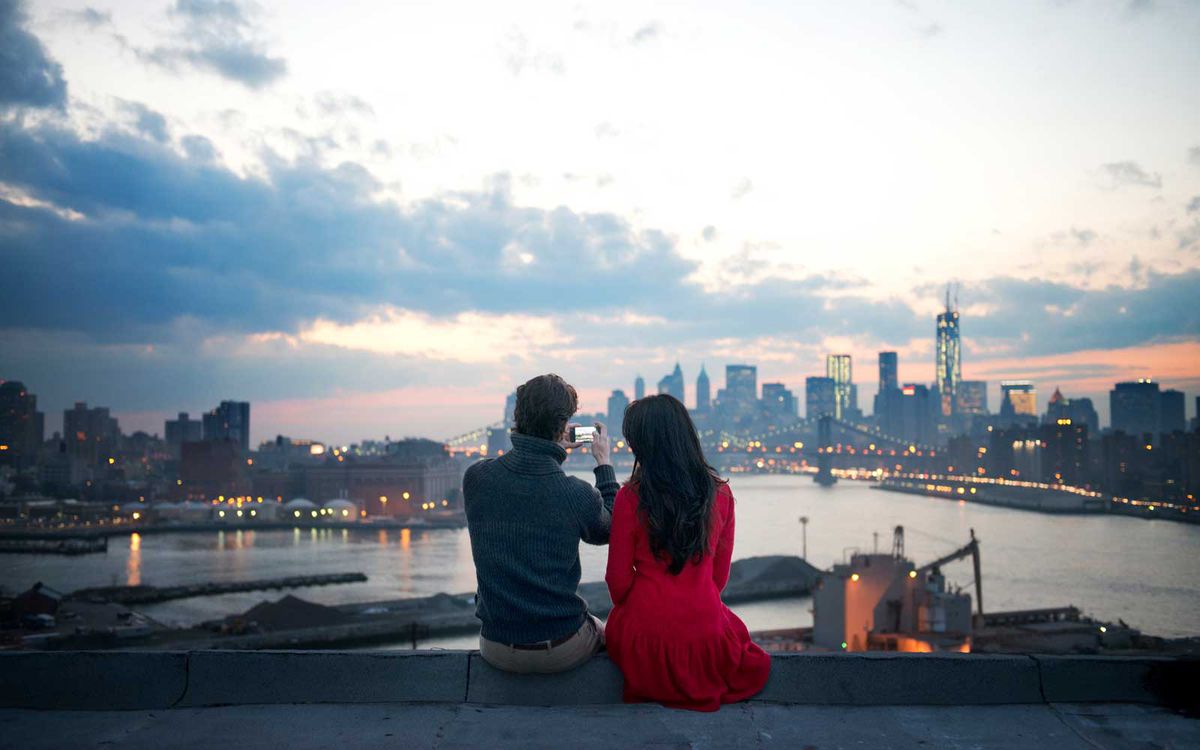 Kayak's new Rendezvous tool makes it easier for long-distance couples to travel together.