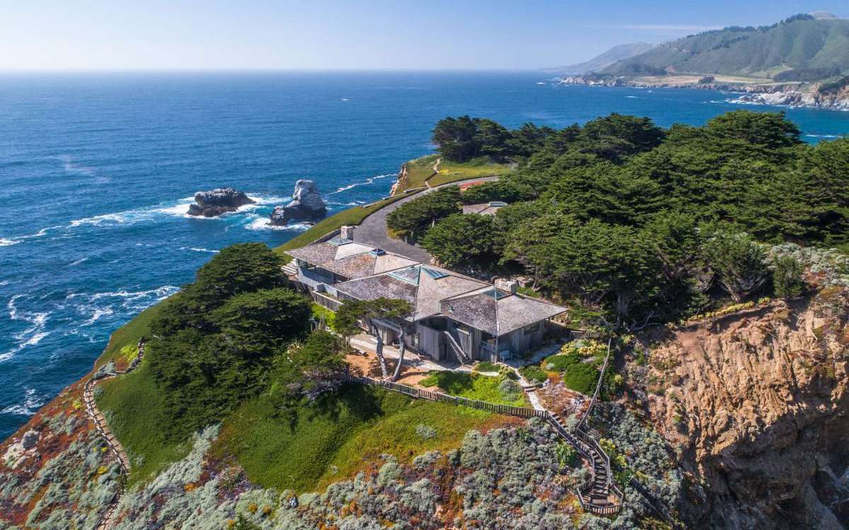 For Sale: A California Dream House With the Most Iconic View of Big Sur