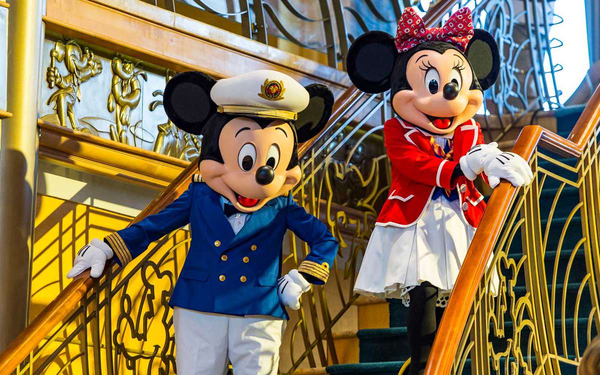 Mickey and Minnie on Disney Wonder Cruise to New Orleans