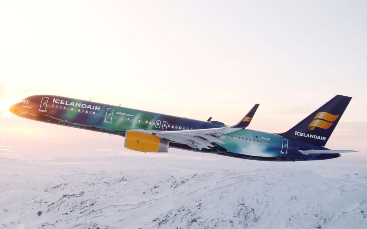 Icelandair aurora plane
